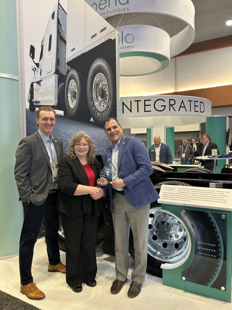 Aperia accepts HDT top 20 products award 2025